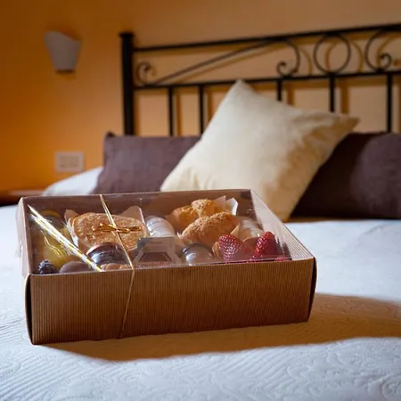 Donna Olimpia Bed & Breakfast *