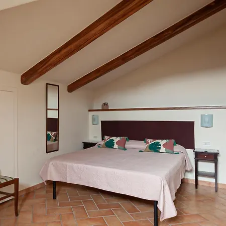 Donna Olimpia Bed & Breakfast